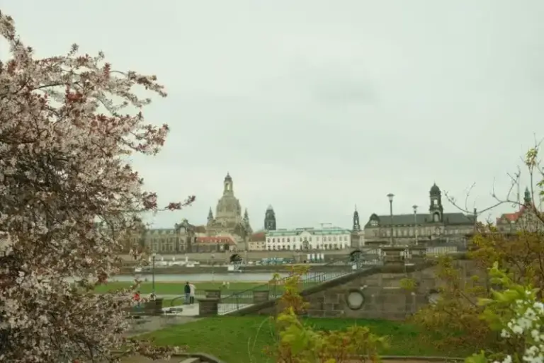 Pflegebetrieb Oettel GmbH - Dresden – Tagespflege in Tagespflege in Dresden